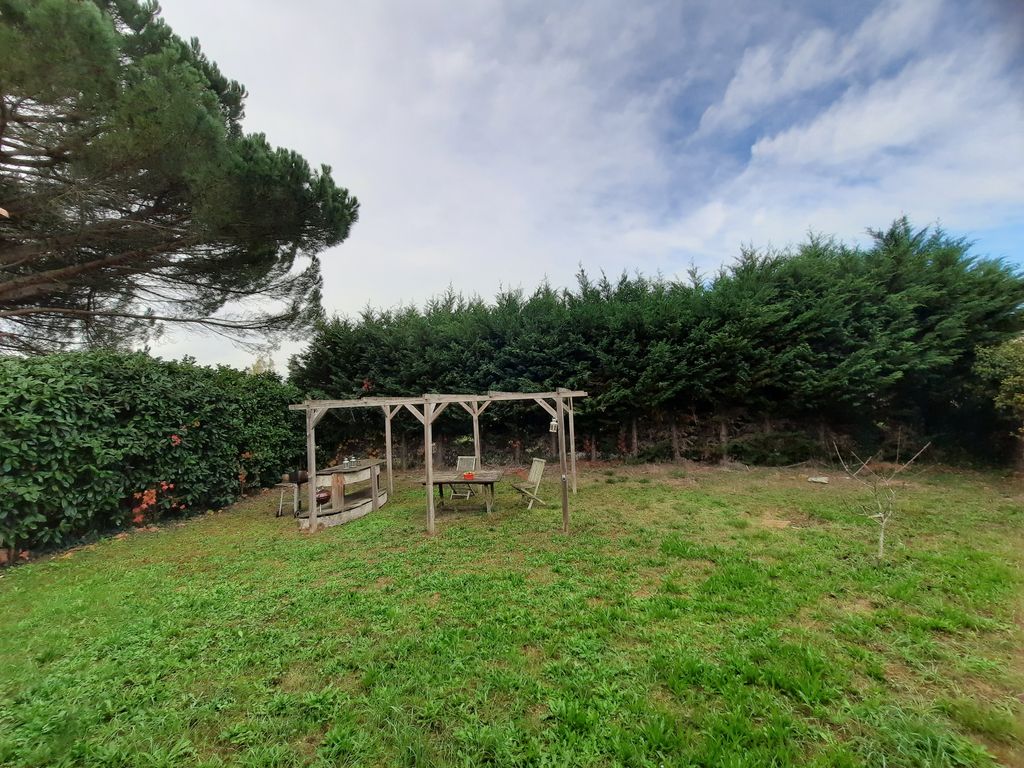 Property photo 2 of 15