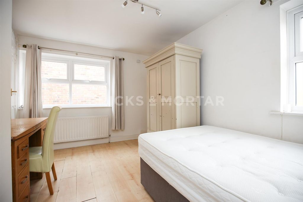 Property photo 3 of 5 3.Jpg