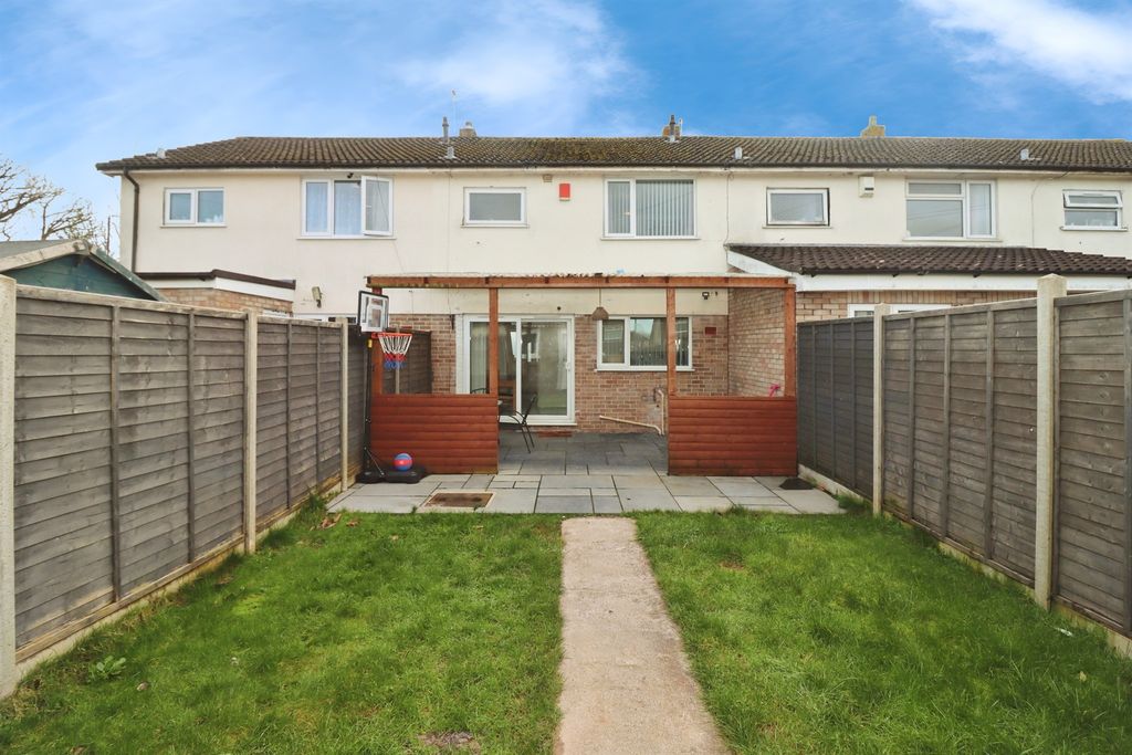 Property photo 2 of 12