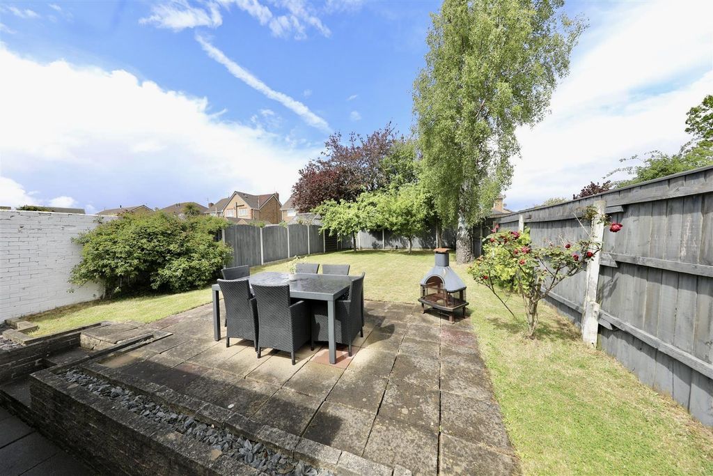 Property photo 3 of 22 Outside
