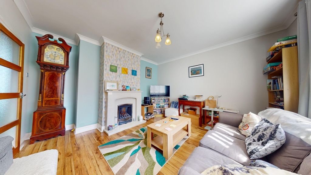 Property photo 1 of 19 5068491