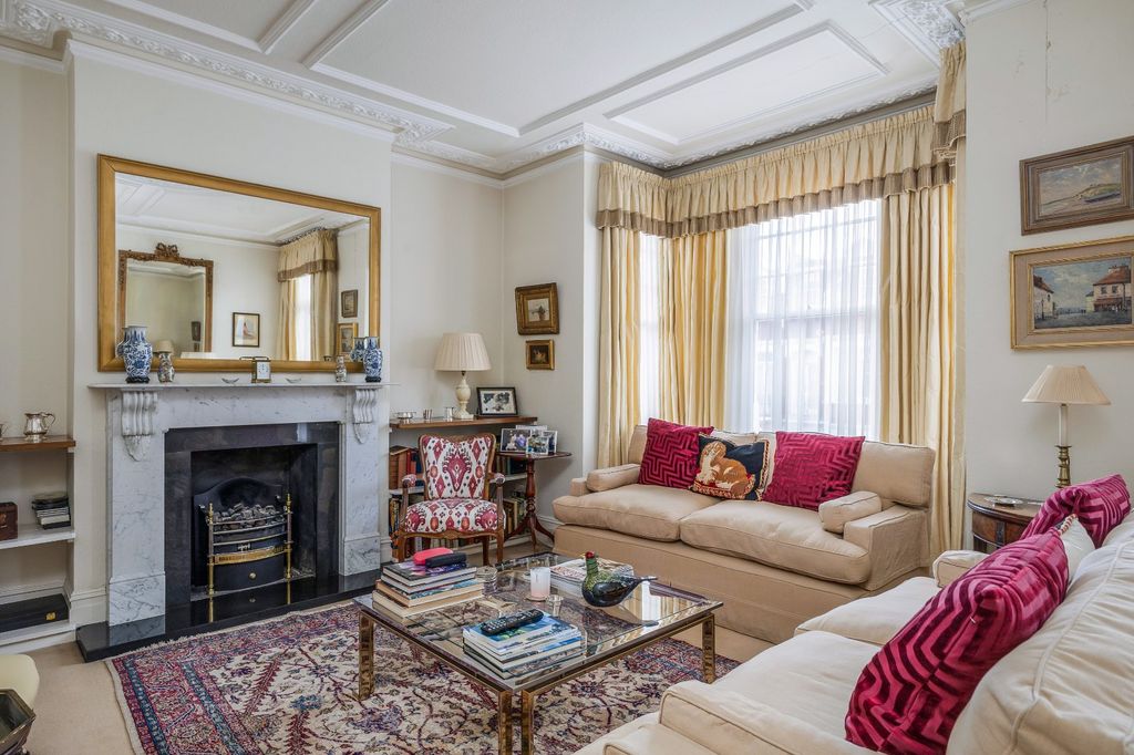 Property photo 3 of 20 Reception Room