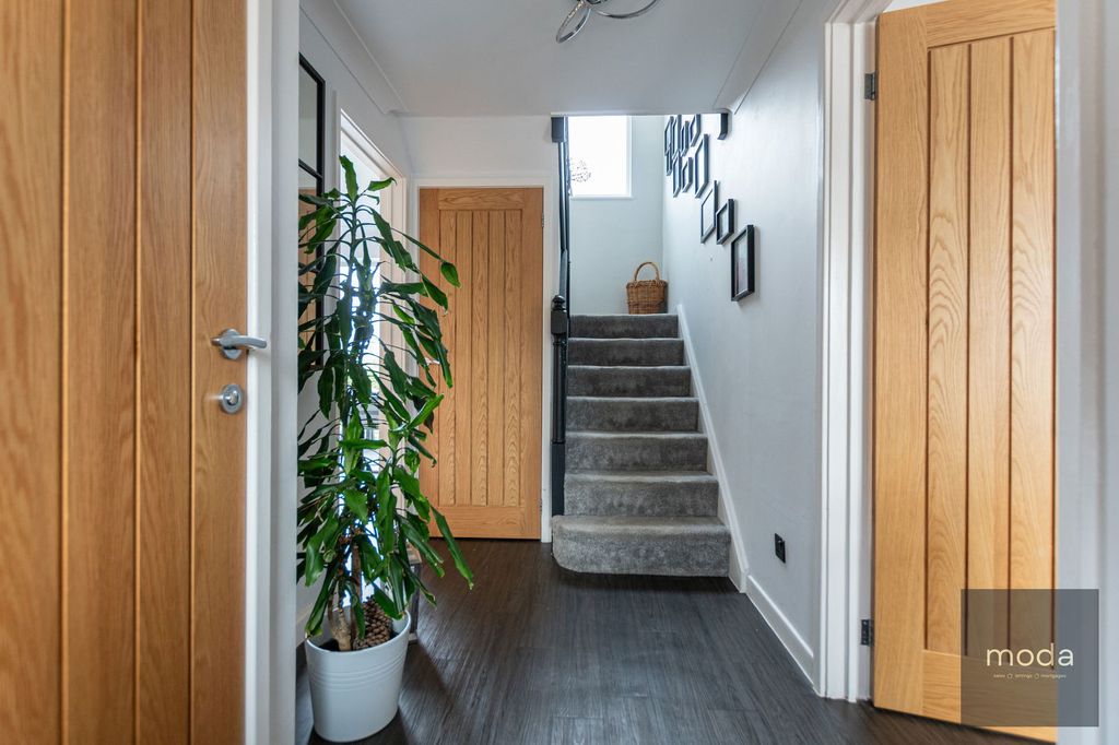 Property photo 3 of 56