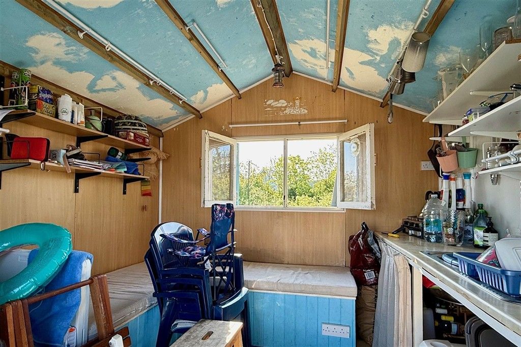 Property photo 1 of 7 Internal