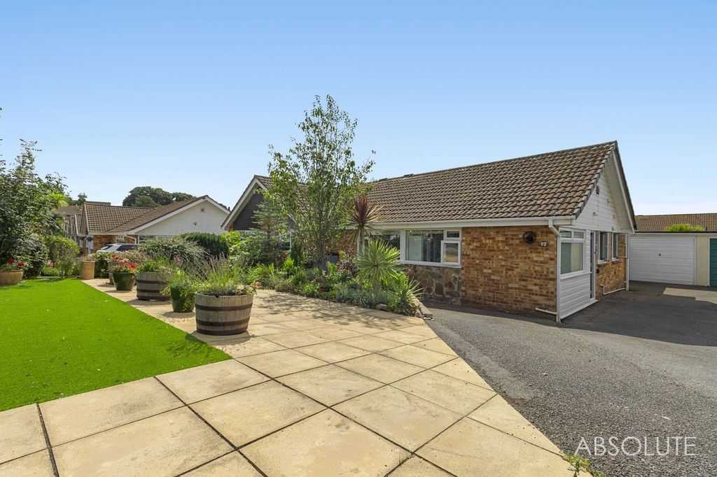 Property photo 1 of 21