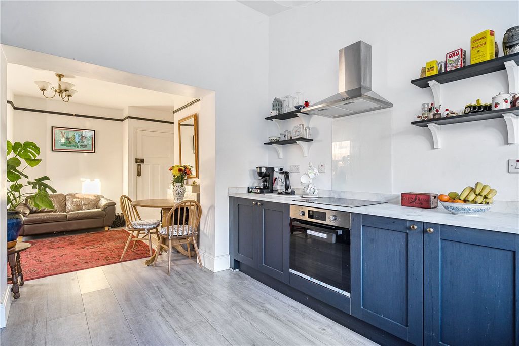 Property photo 3 of 22 Picture No. 10