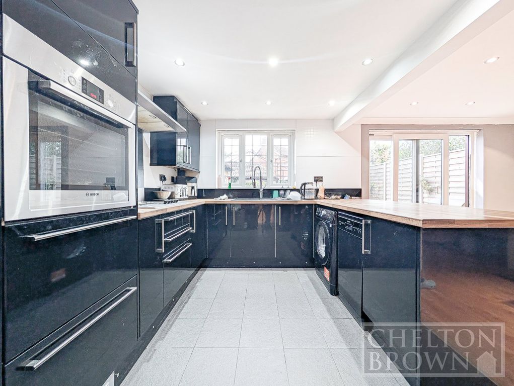 Property photo 2 of 34 Kitchen