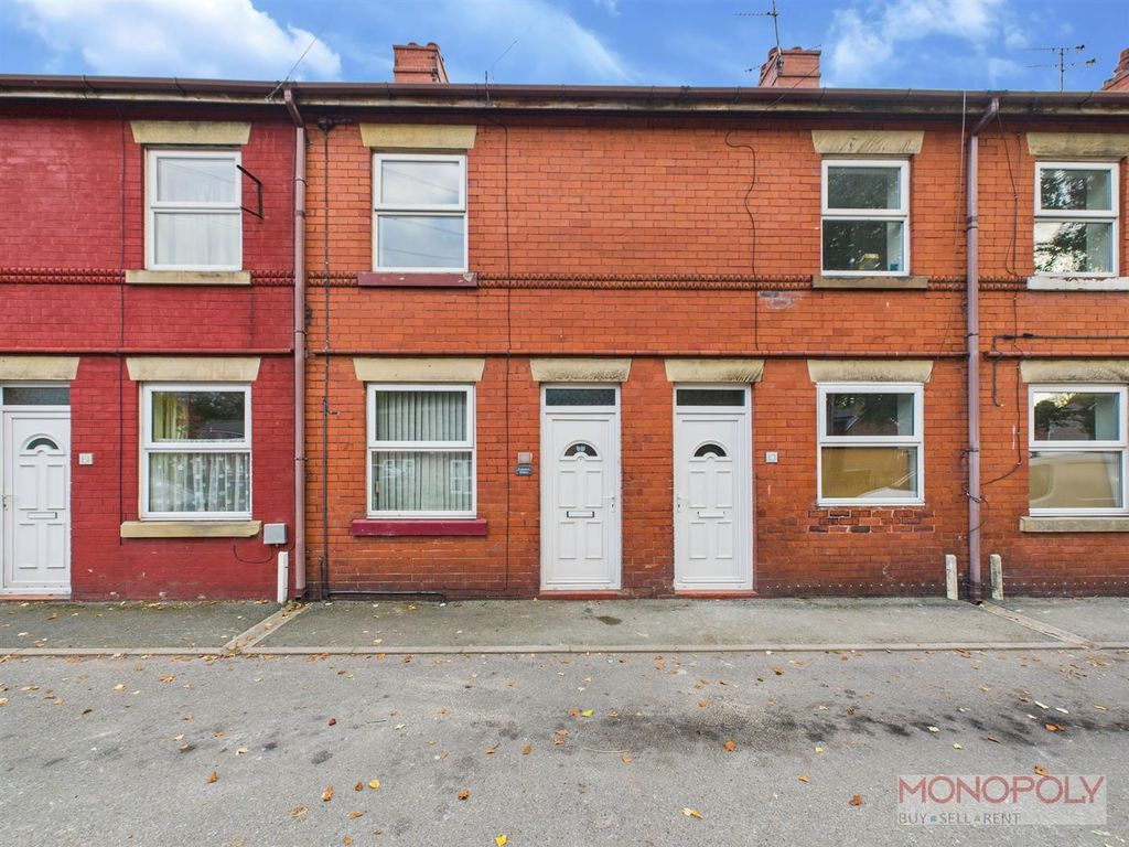 Property photo 1 of 13 Cam04439G0-Pr0165-Still012.Jpg