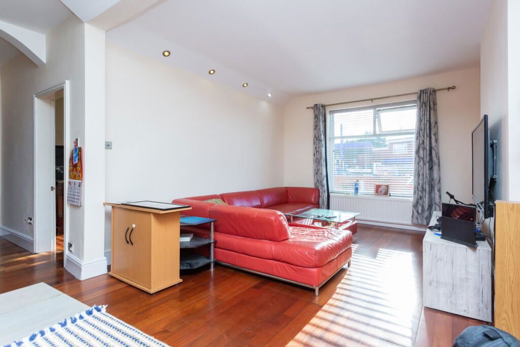 Property photo 2 of 12