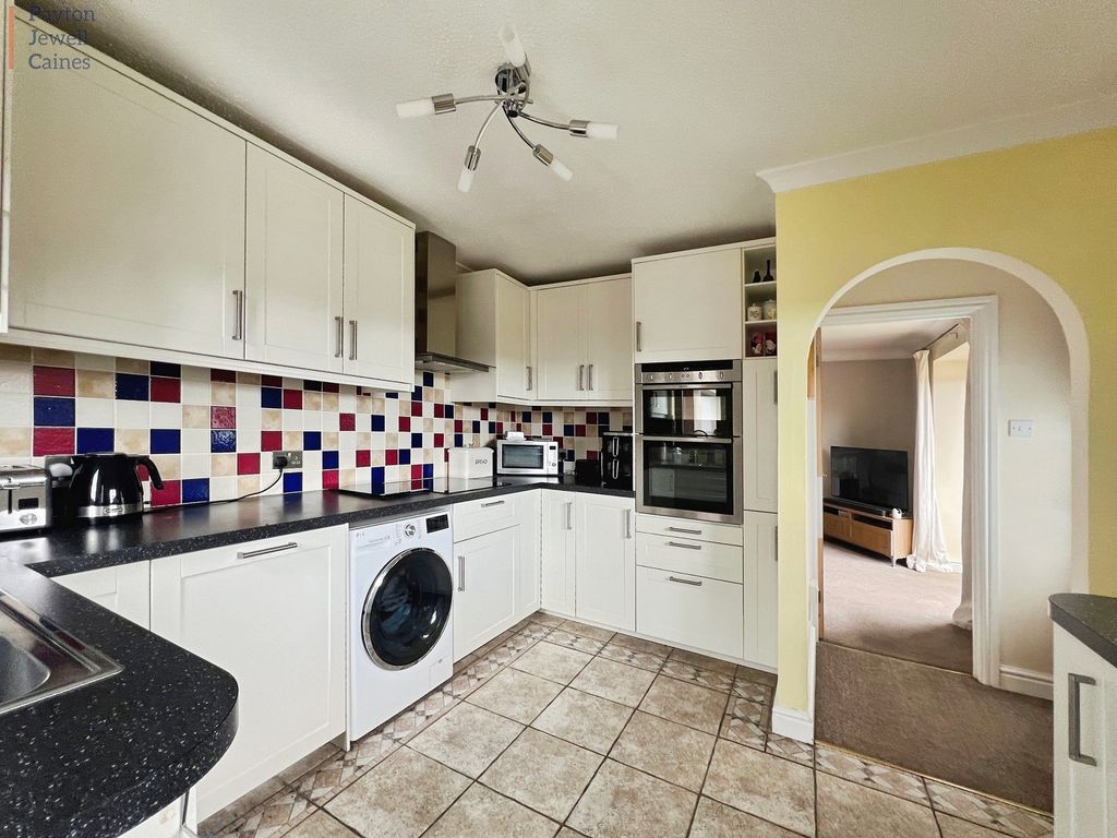 Property photo 2 of 11 Not Specified