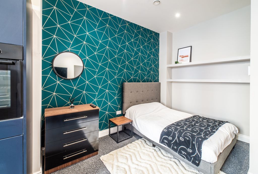 Property photo 3 of 10 Canning Place B109-002