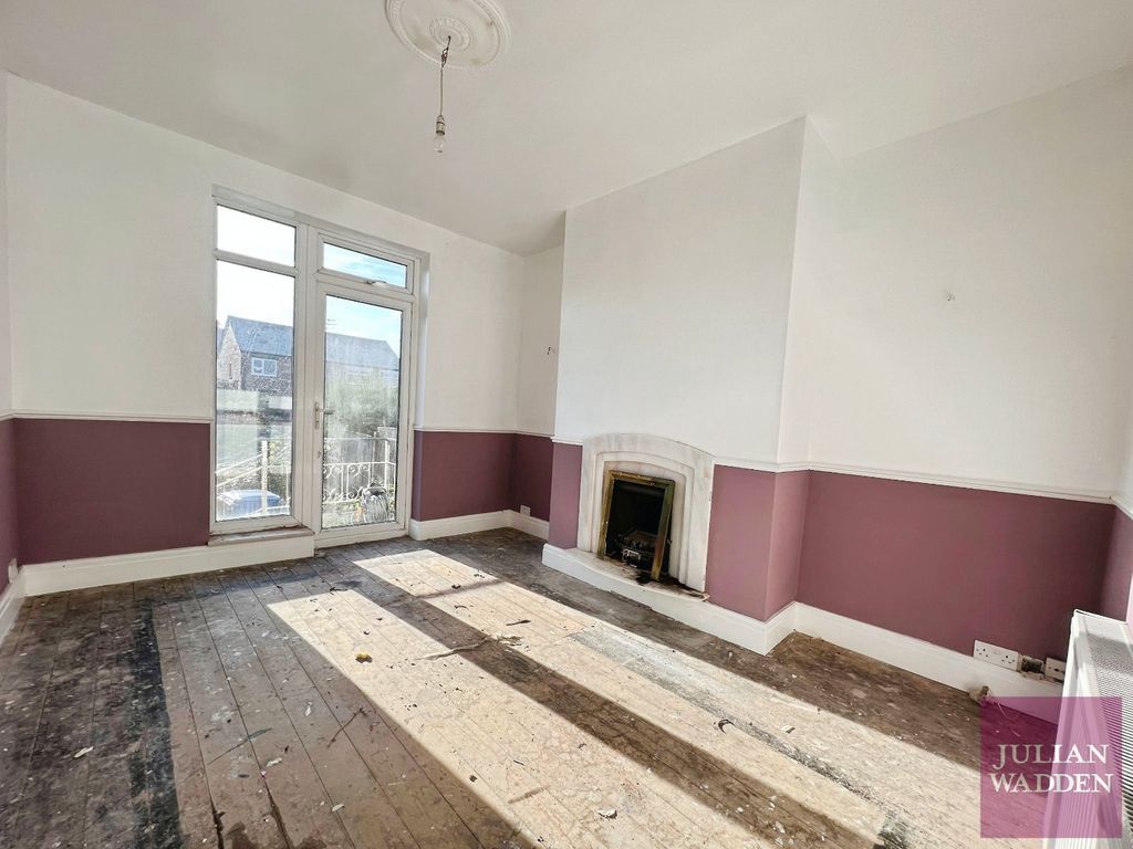 Property photo 3 of 10 Picture 3