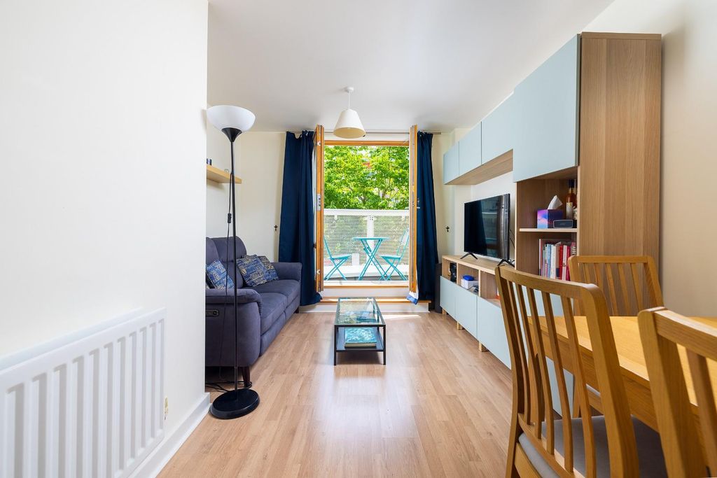 Property photo 3 of 16 014A3394.Jpg