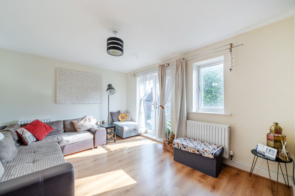 Property photo 2 of 13