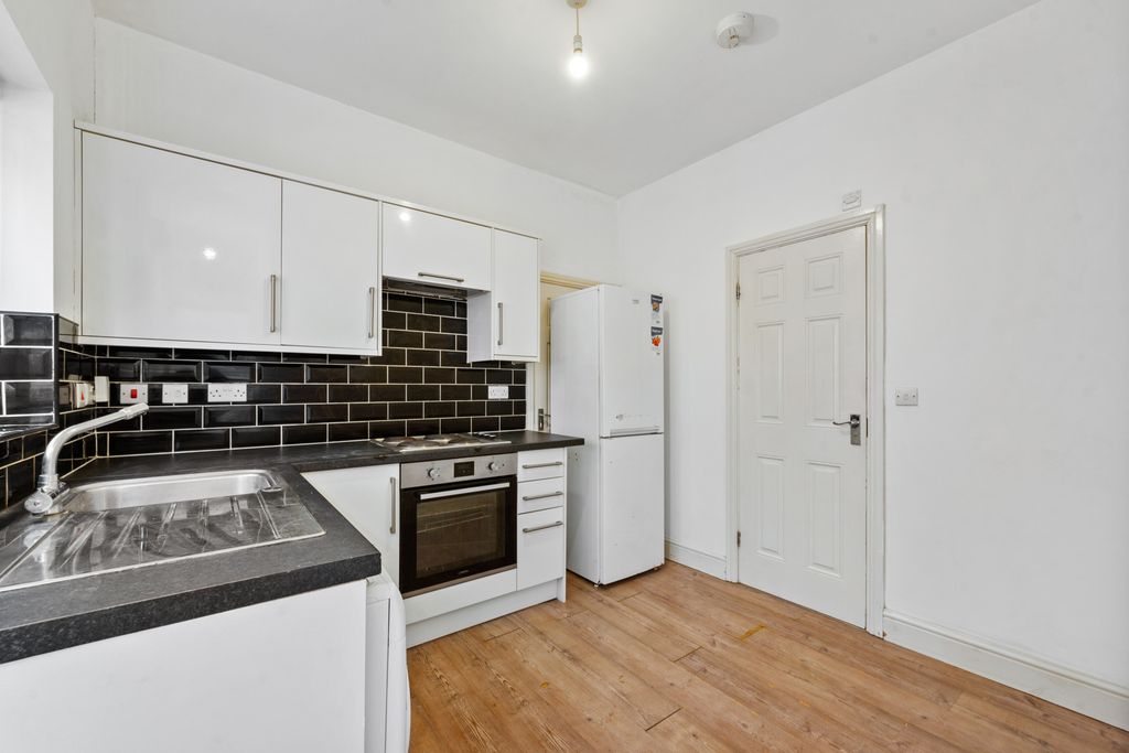Property photo 2 of 4 Photo