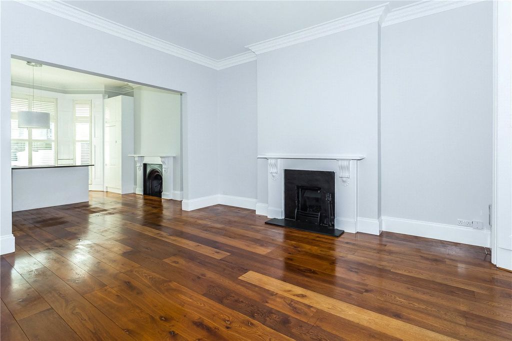 Property photo 2 of 11 Picture No. 13