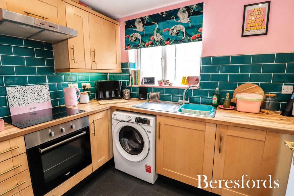 Property photo 3 of 11 Picture No. 24
