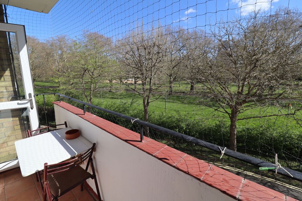 Property photo 3 of 14