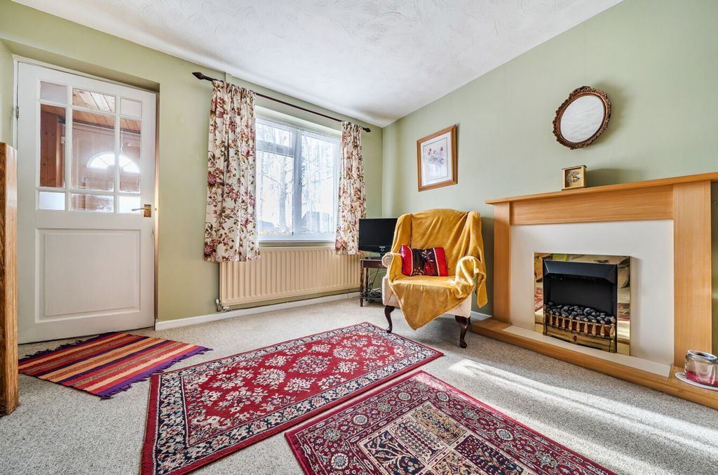 Property photo 2 of 18