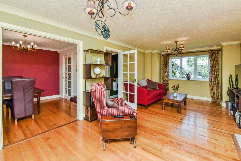 Property photo 3 of 28