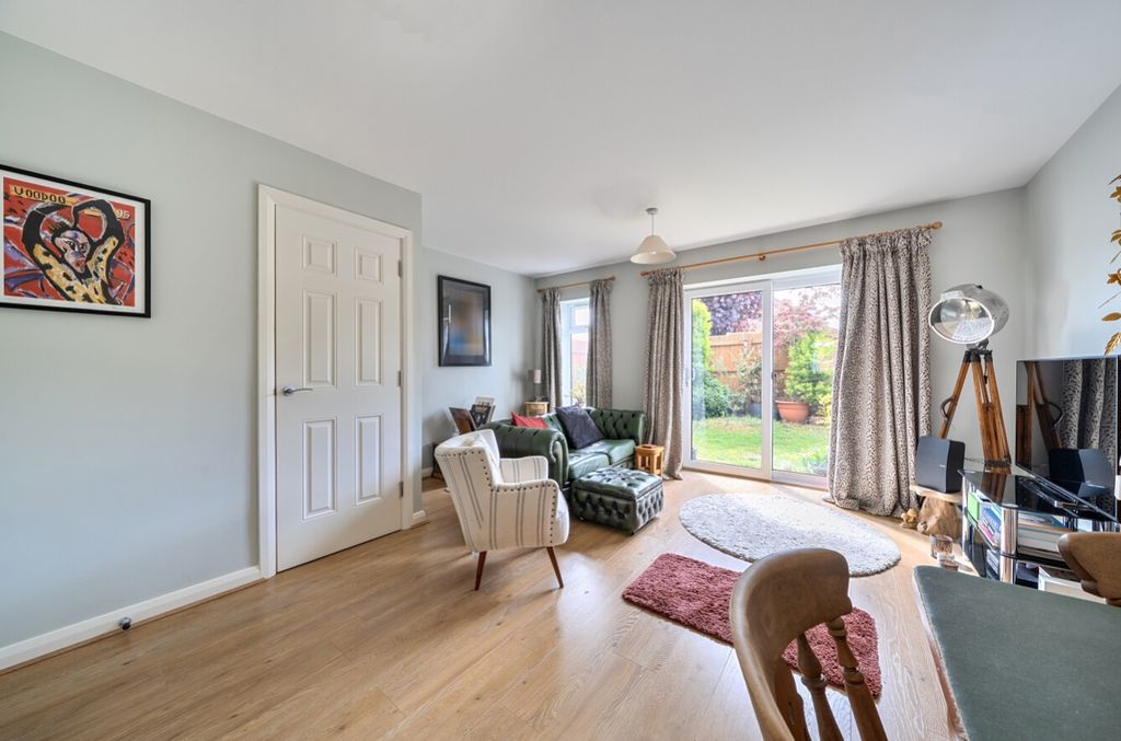 Property photo 3 of 11 1-69Fa37B6Efe4E-1456993 (5)-1