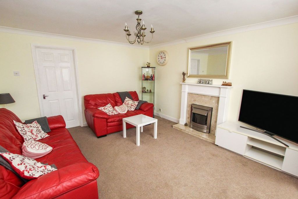 Property photo 3 of 20