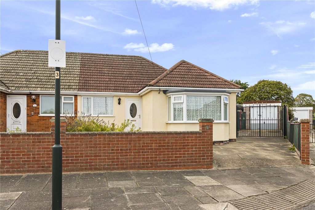 Property photo 1 of 22 Picture No. 09
