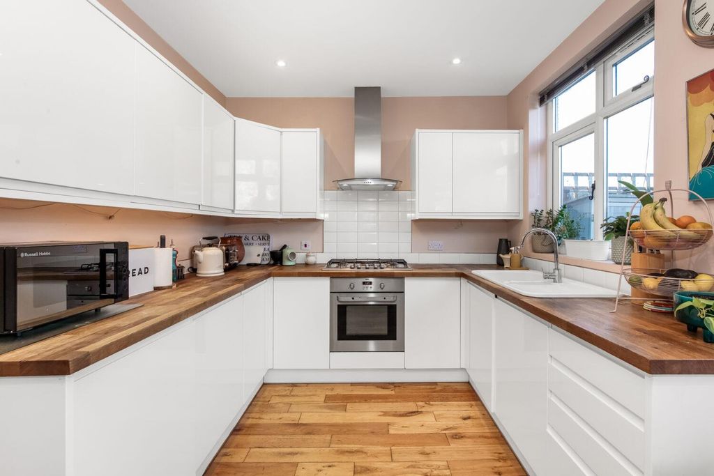 Property photo 3 of 12 Img_8558-4-1500x1000.Jpg