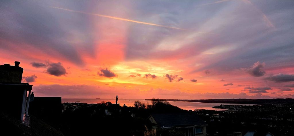 Property photo 2 of 23