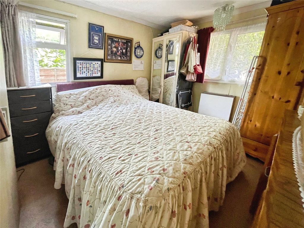 Property photo 3 of 10 Bedroom