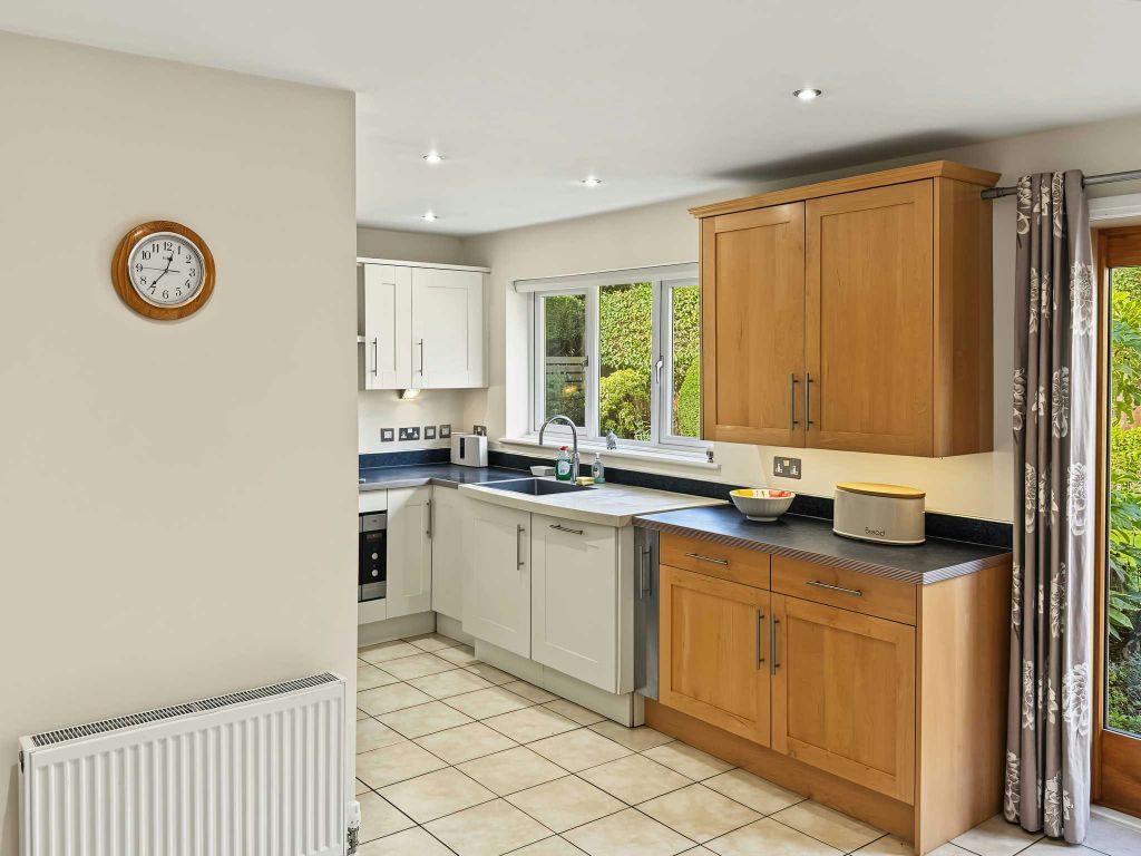 Property photo 3 of 39