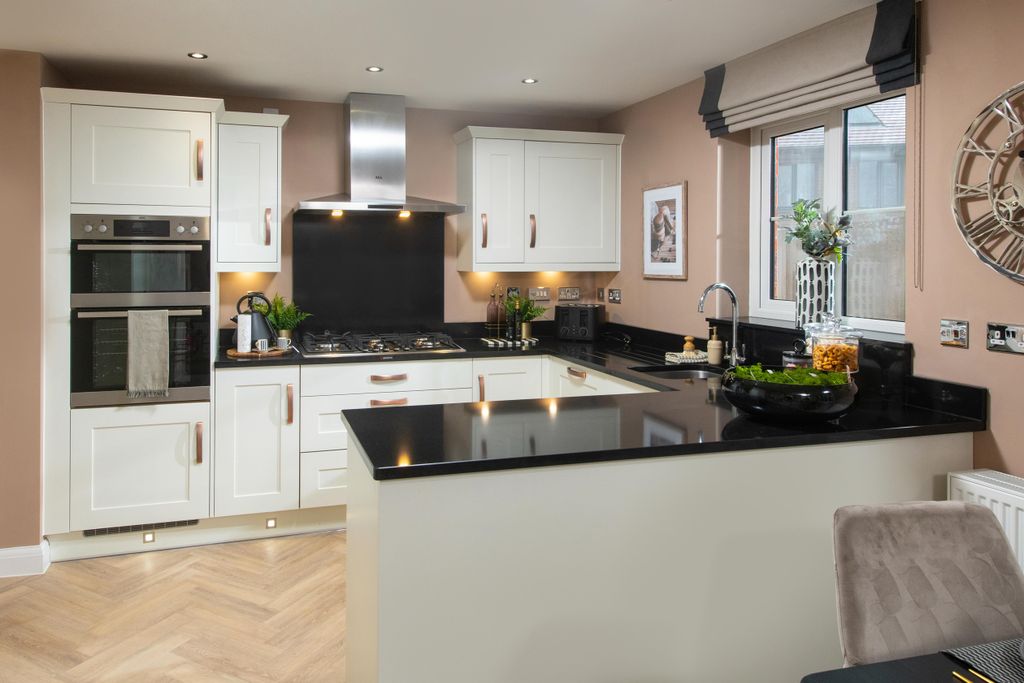 Property photo 2 of 10 Hollinwood Kitchen-Diner