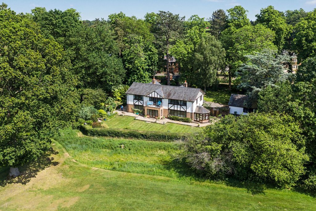 Property photo 1 of 18