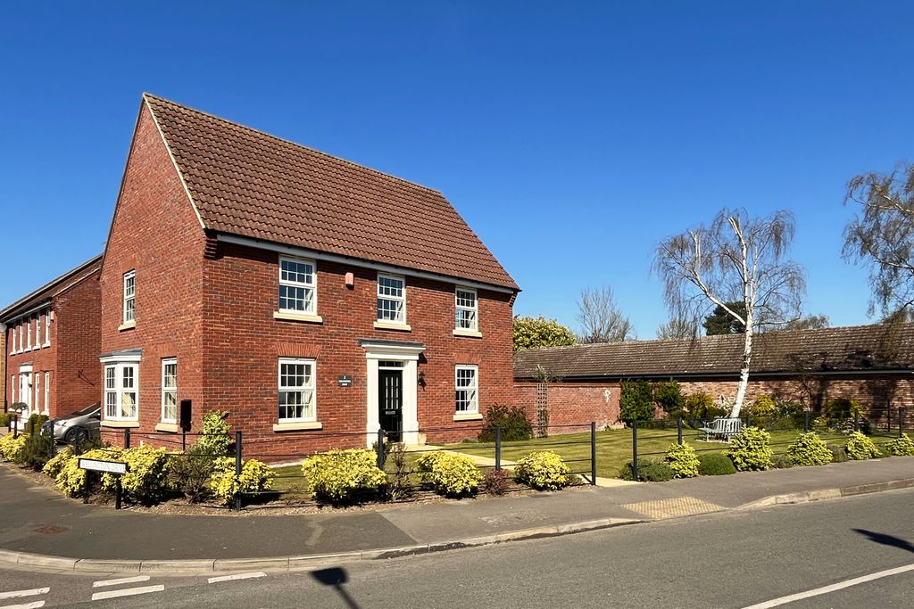 Property photo 1 of 32 1