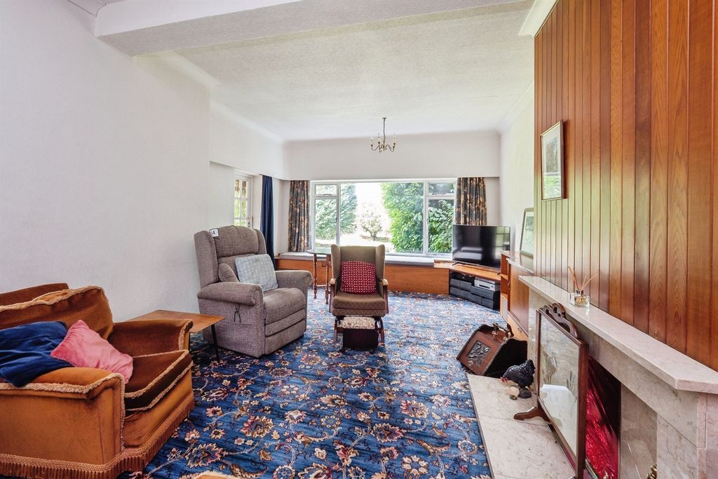 Property photo 3 of 22