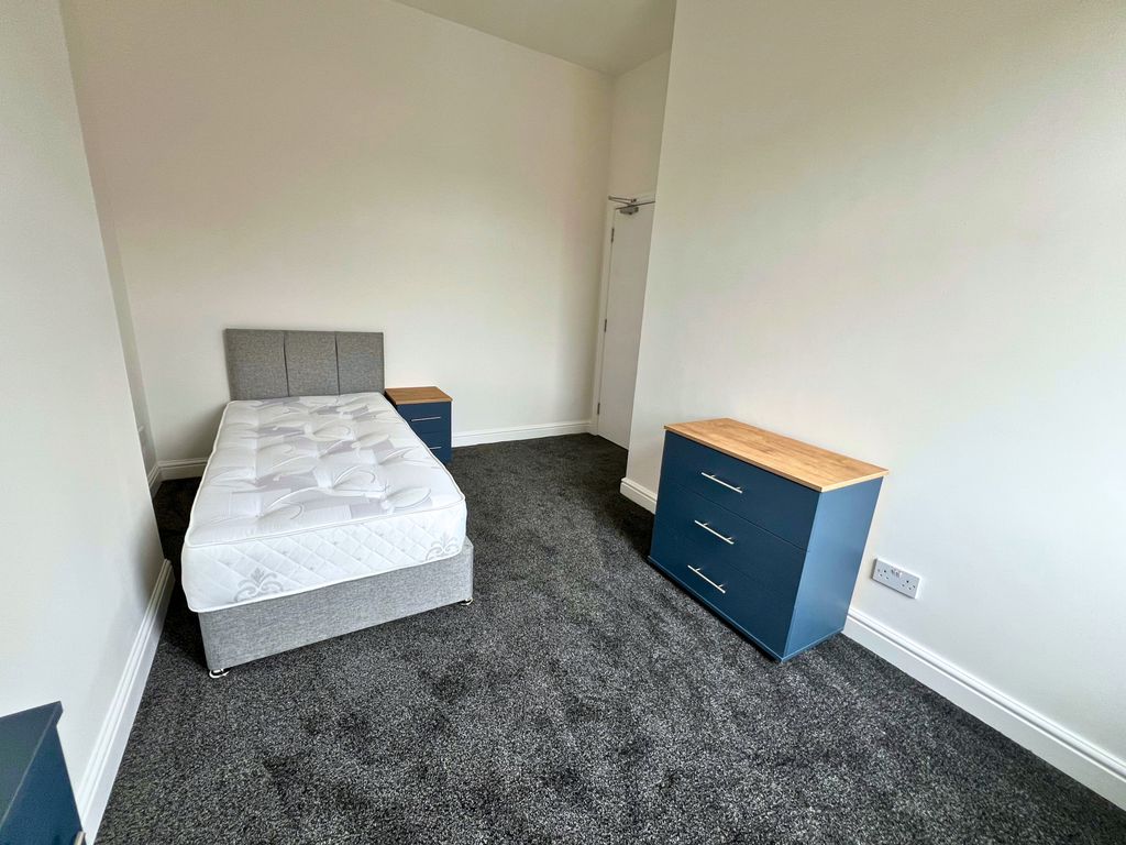 Property photo 2 of 2 Room