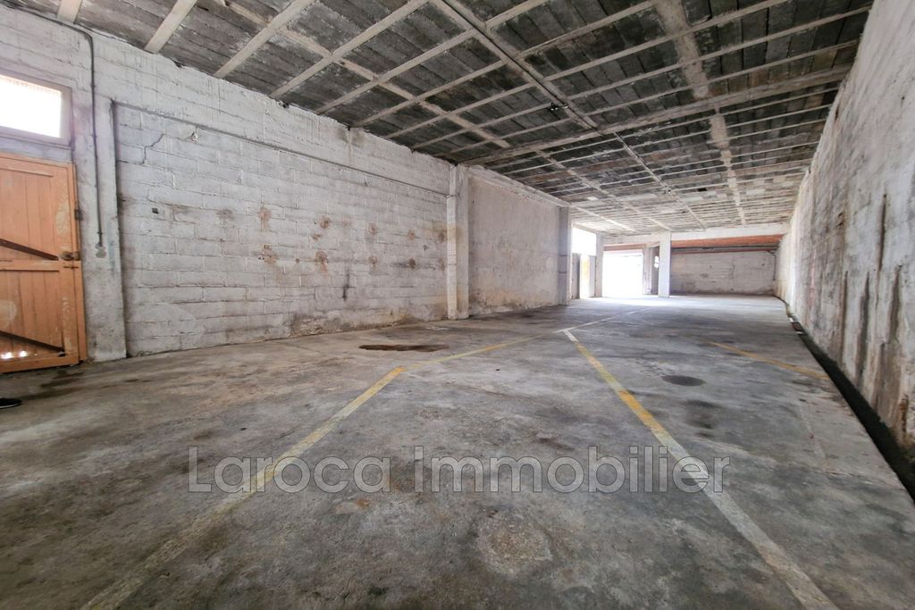 Property photo 1 of 3