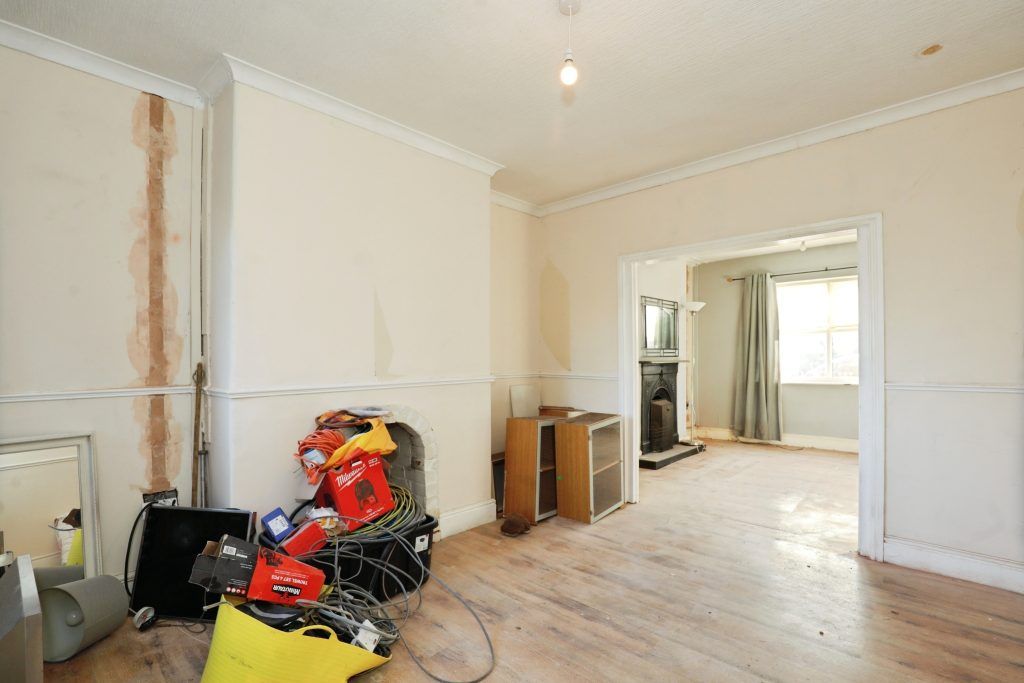 Property photo 3 of 25