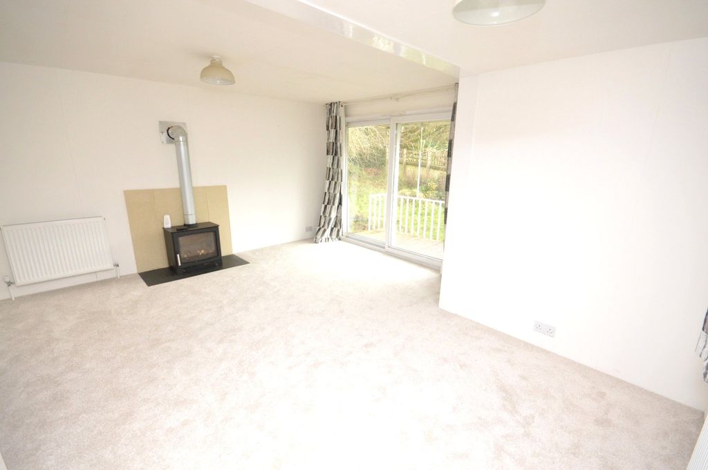 Property photo 3 of 15 Living / Dining Room