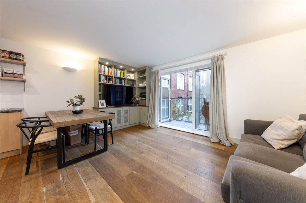 Property photo 1 of 12 Reception Room