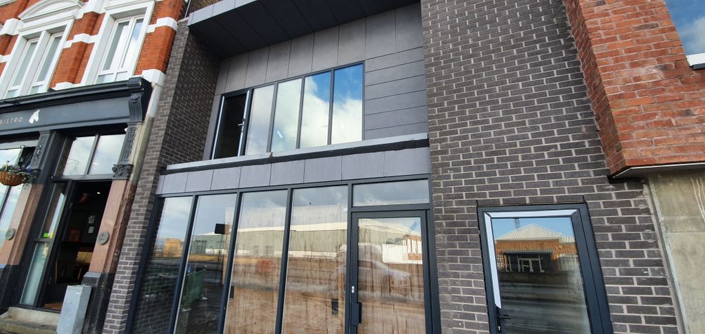 Property photo 1 of 3