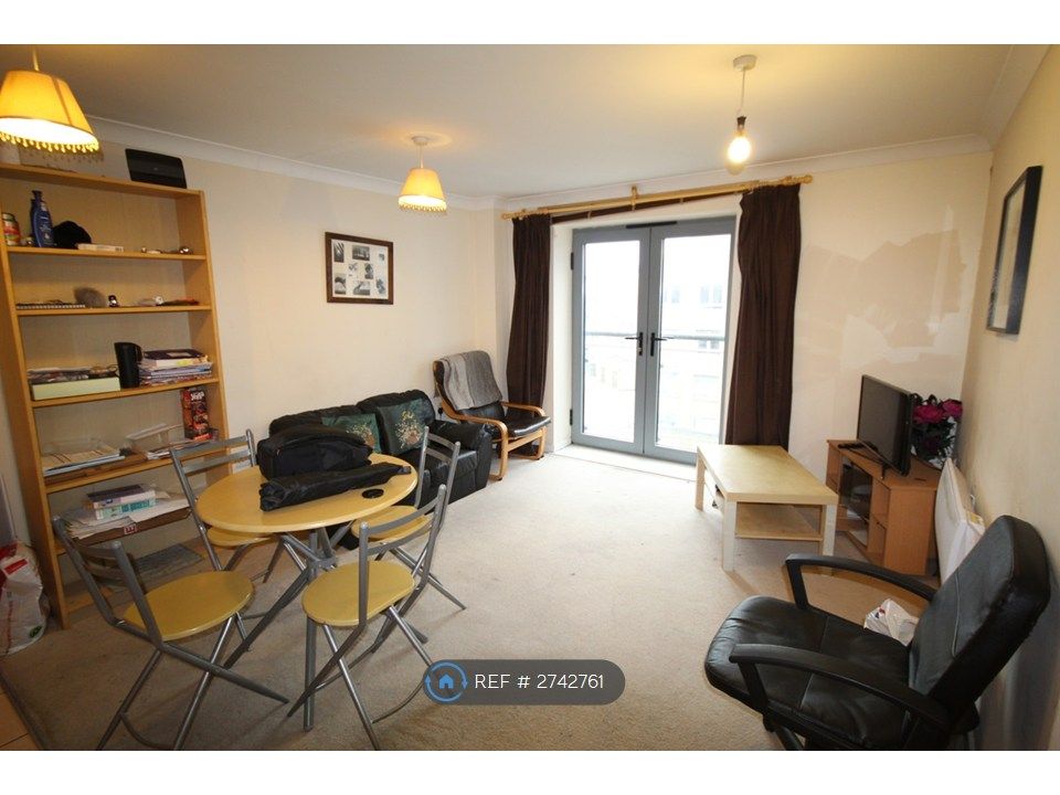 Property photo 2 of 7