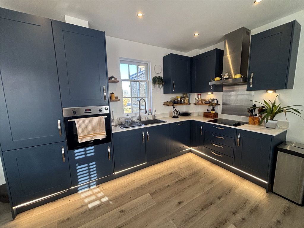 Property photo 2 of 13 Picture No. 09