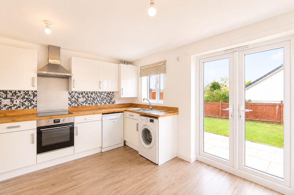 Property photo 2 of 15 15Fea691-6c50-44Ed-91F8-50Deea4B9279