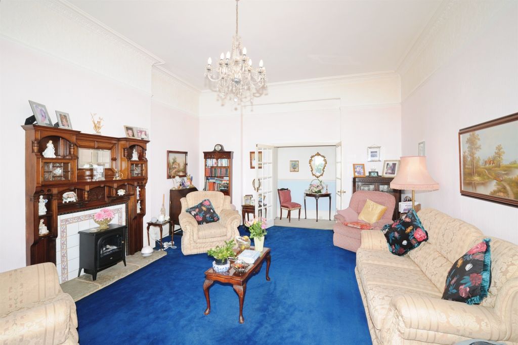 Property photo 2 of 11