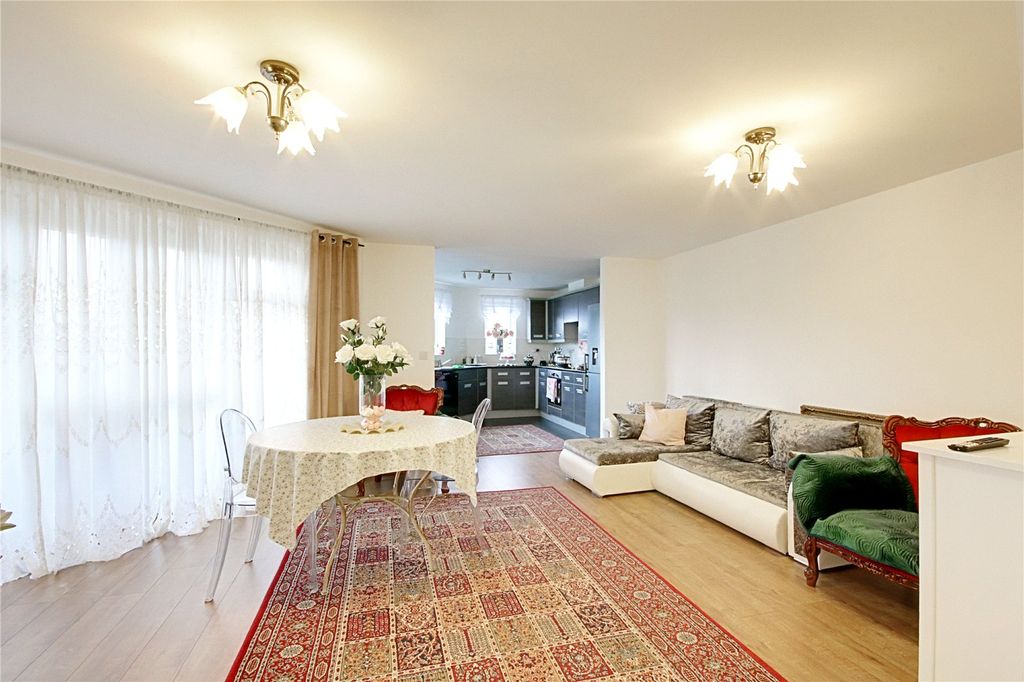 Property photo 3 of 11 Picture No. 06