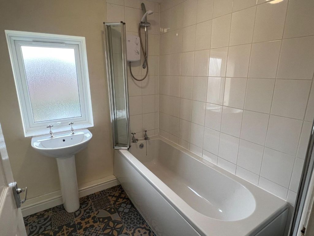 Additional image 9 of 3 bed semi-detached house to rentBryn Mawr Road, Holywell CH8