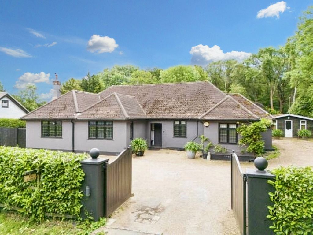 Property photo 1 of 32