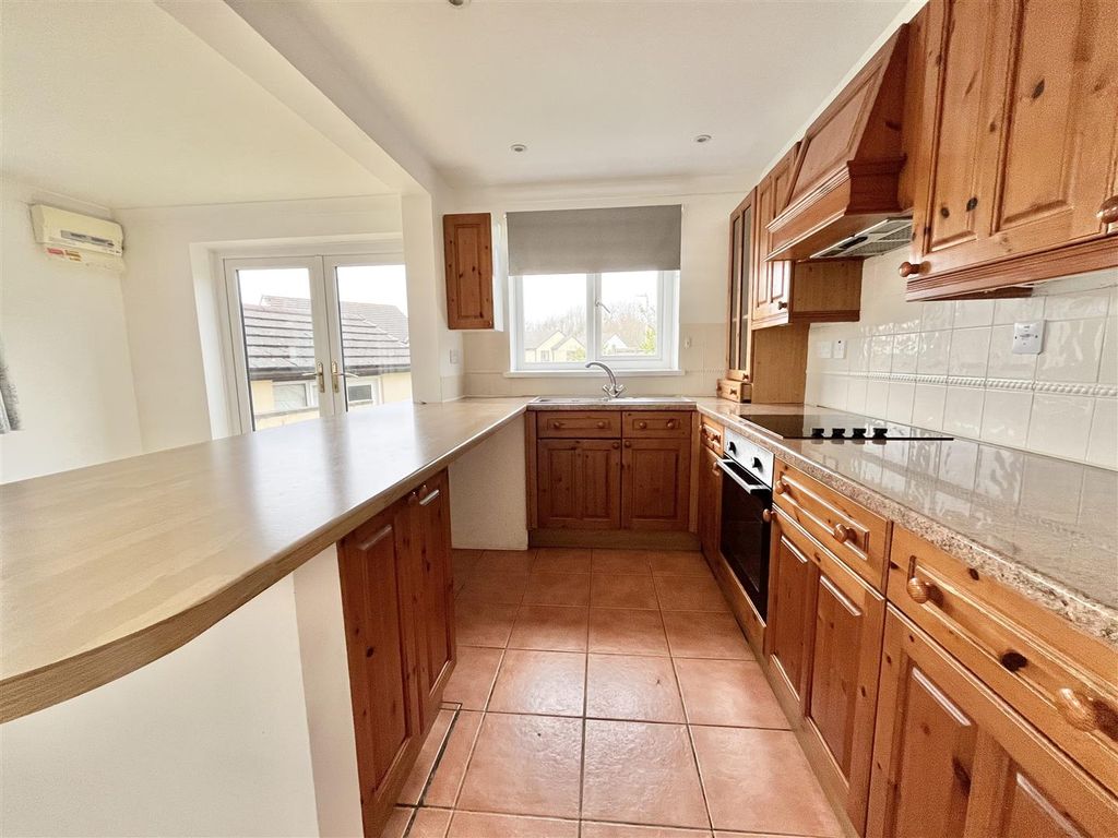 Property photo 2 of 17 Img_5062.Jpeg