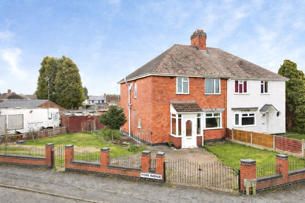 Property photo 1 of 21 Picture No. 27